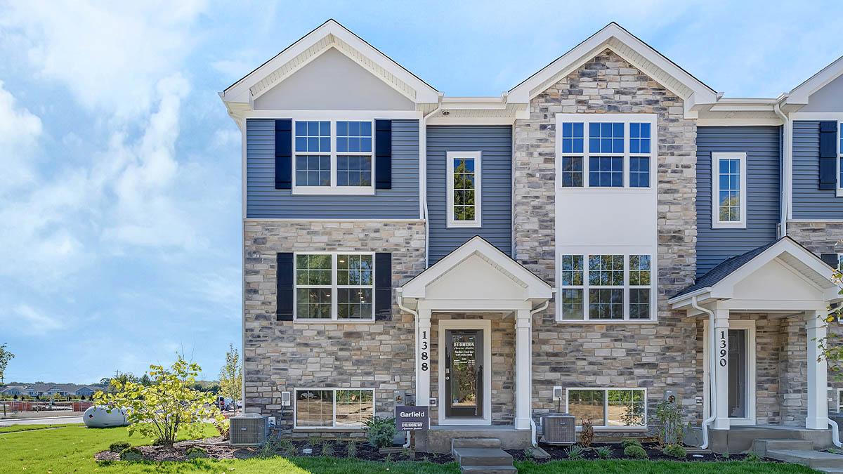 The Grasslands Townhomes by D.R. Horton - Bartlett, IL