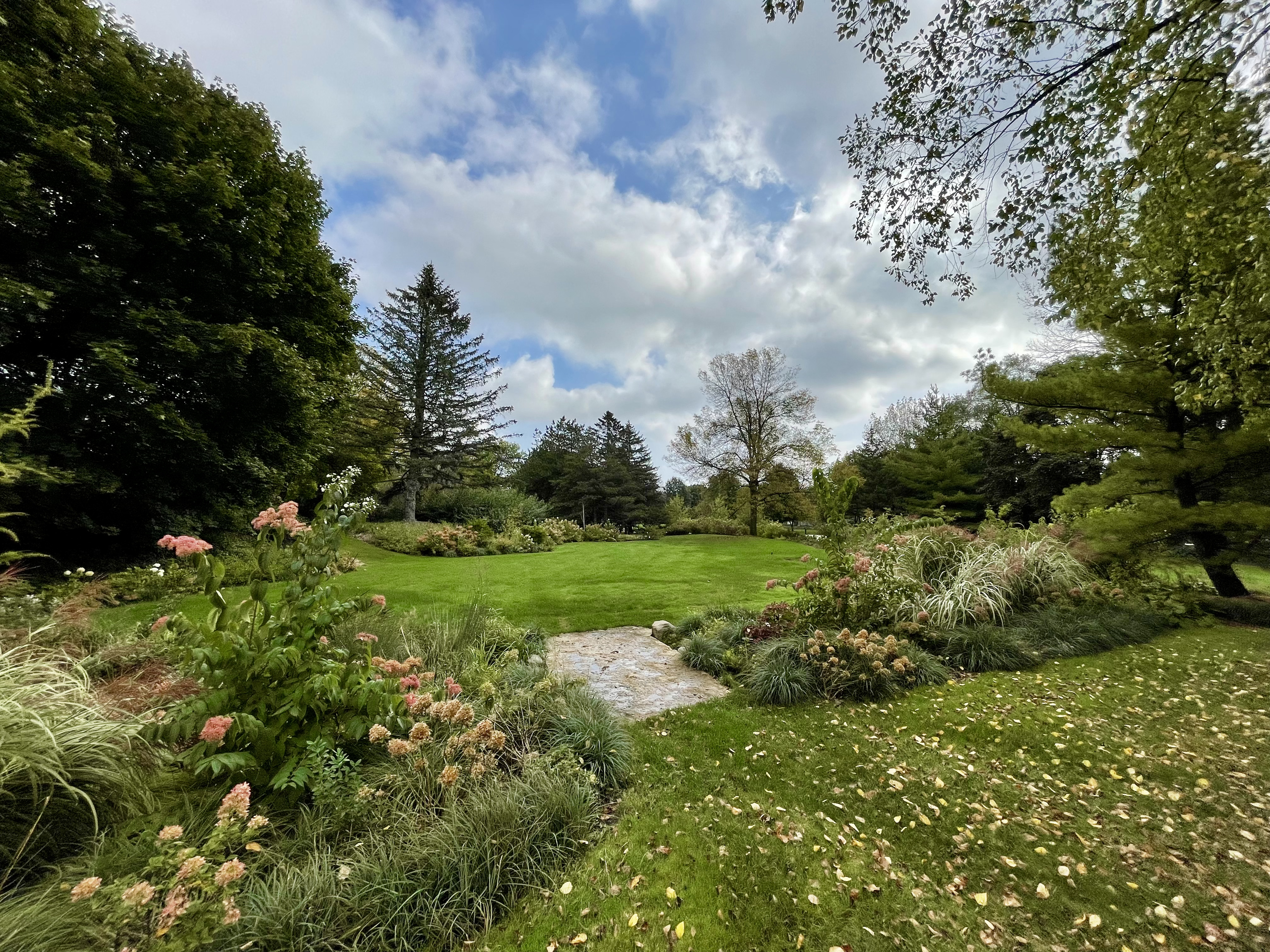 Milwaukee Landscape & Design Image