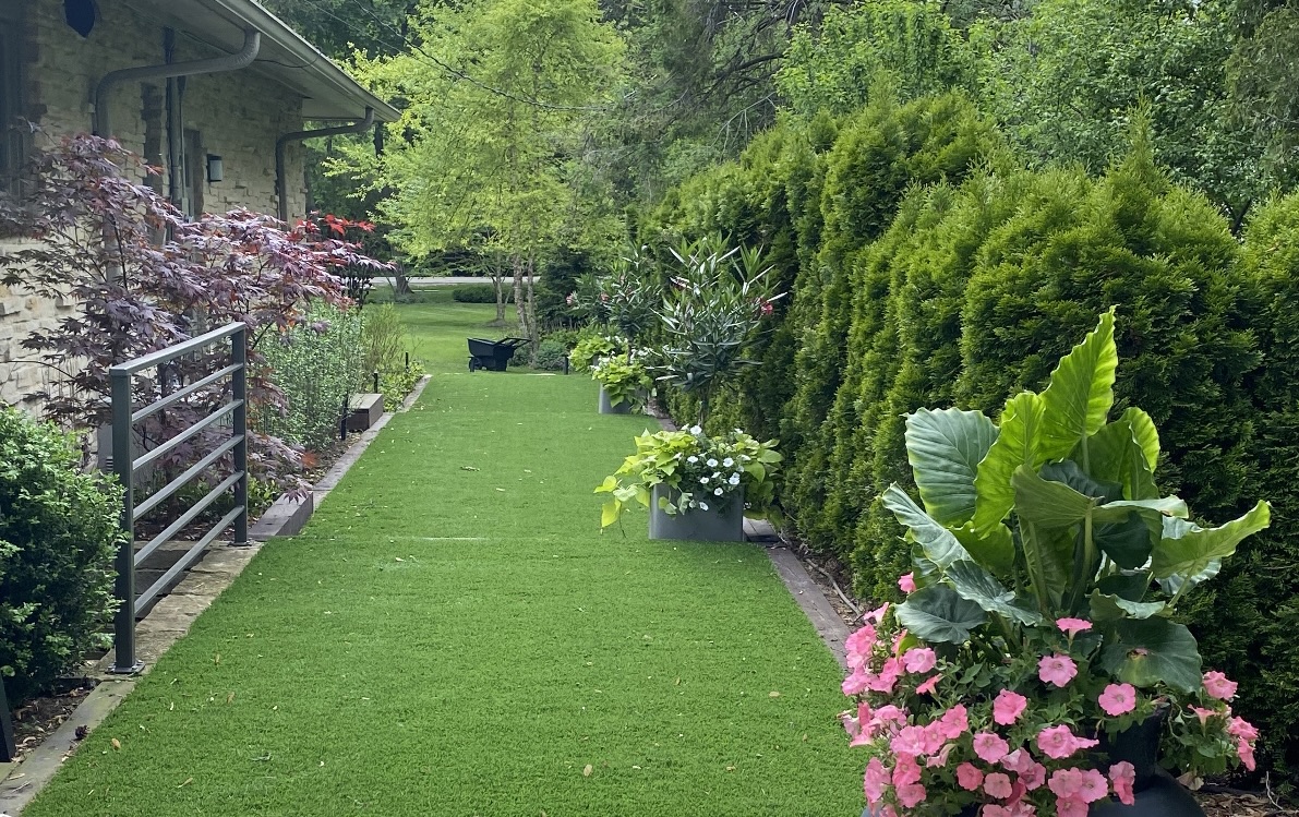 Milwaukee Landscape & Design Image