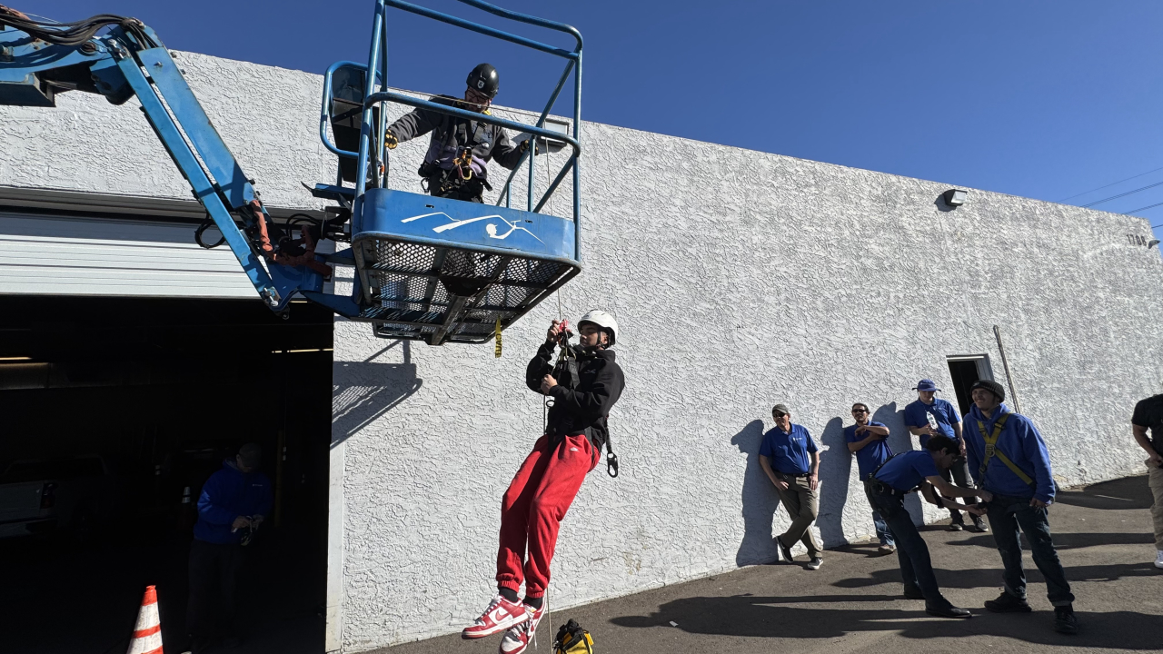 Professional Window Cleaning Image