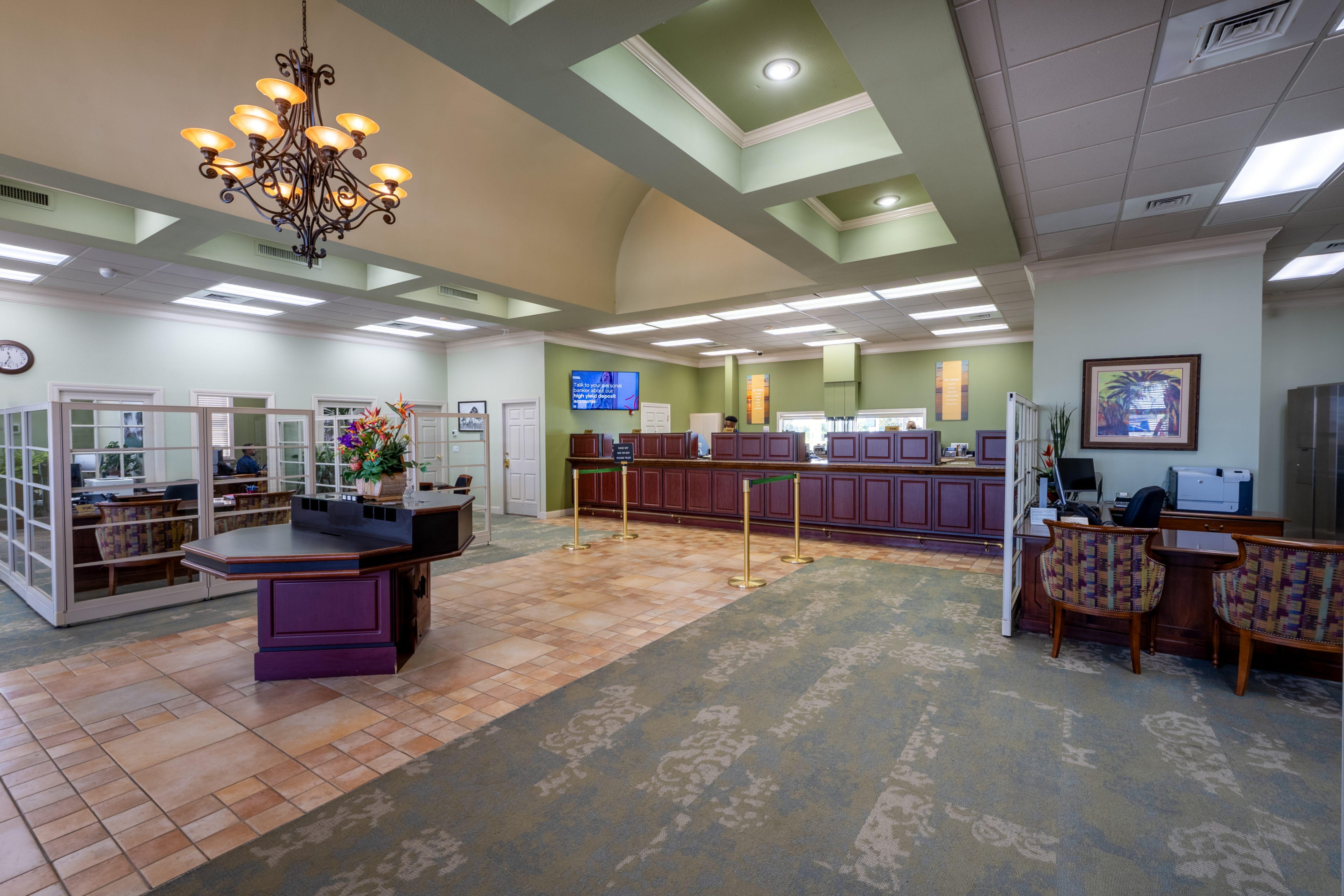 Crews Bank & Trust Image