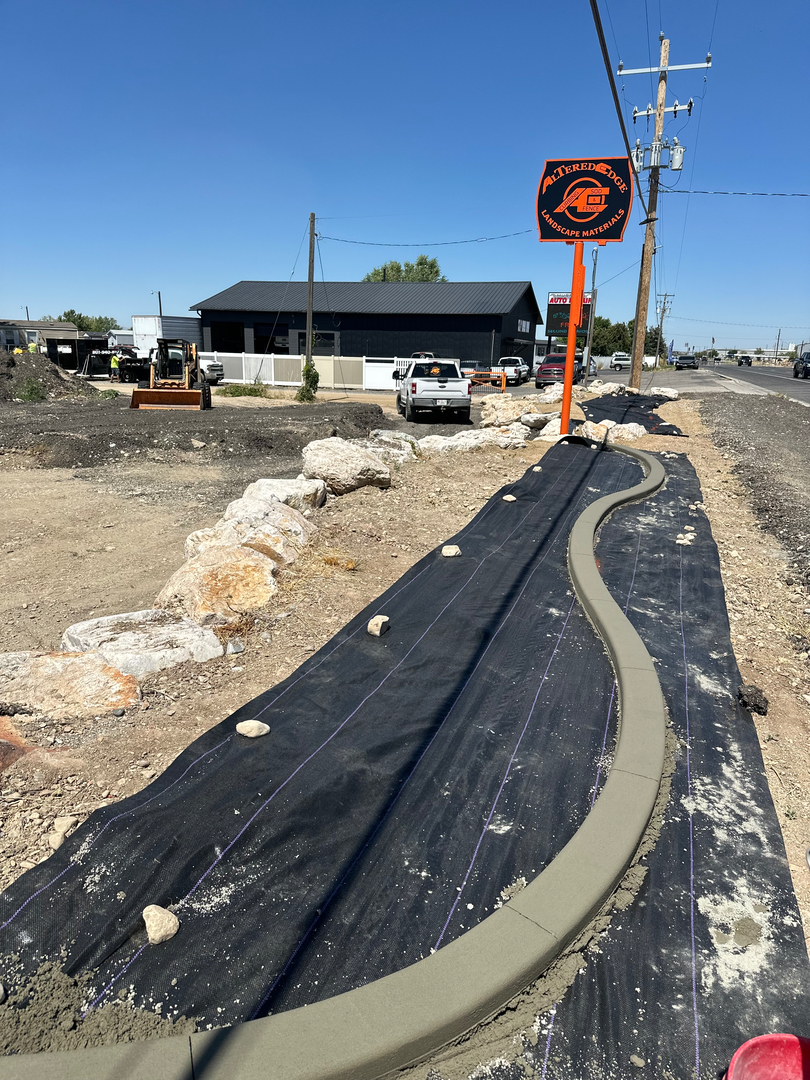 Altered Edge Curbing Image