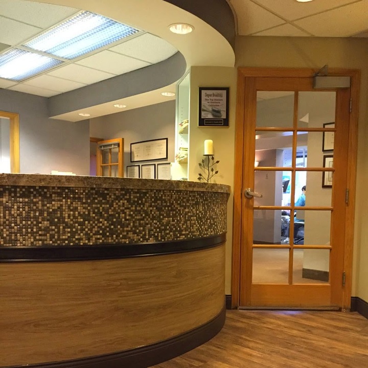 Toomin & Bieber Aesthetic Comprehensive Dentistry Image