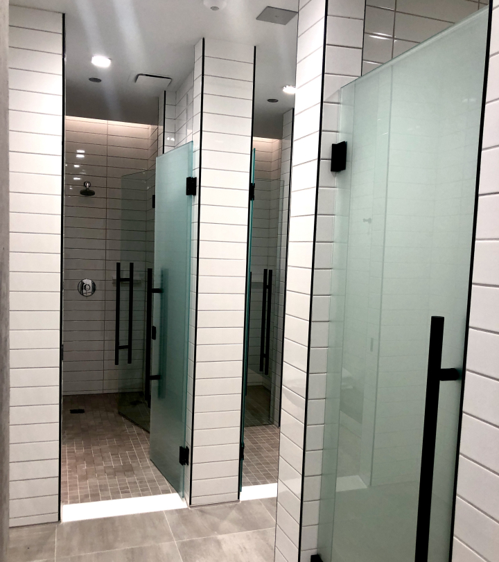 Glasshopper Schor Glass Image