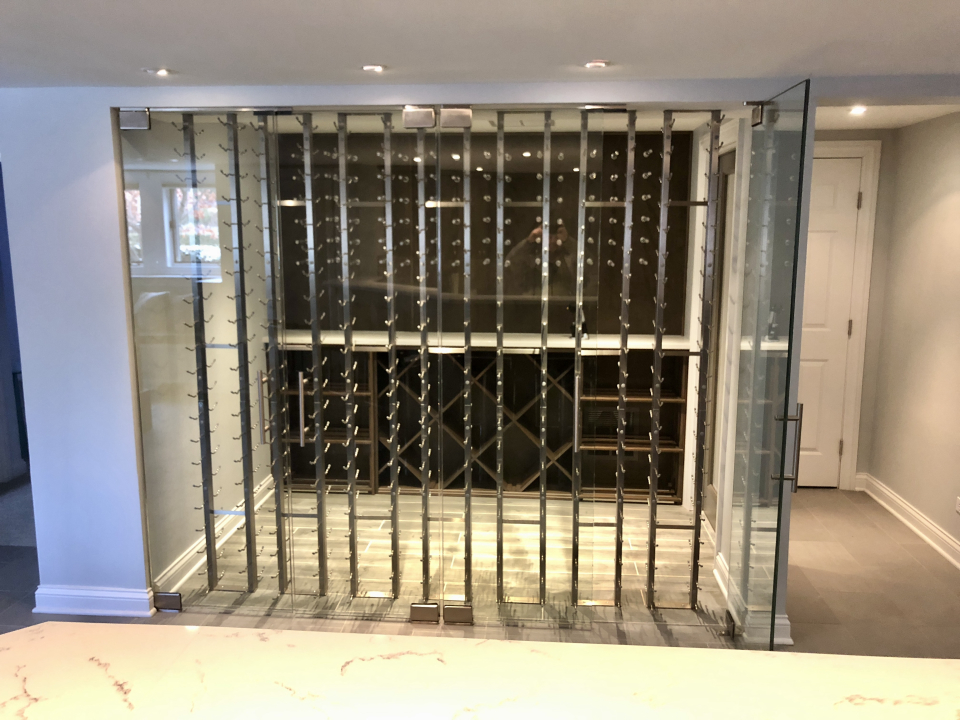 Glasshopper Schor Glass Image