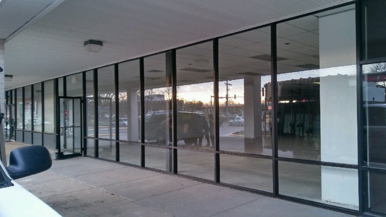 Glasshopper Schor Glass Image