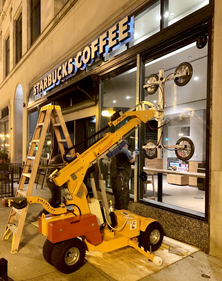 Glasshopper Schor Glass Image