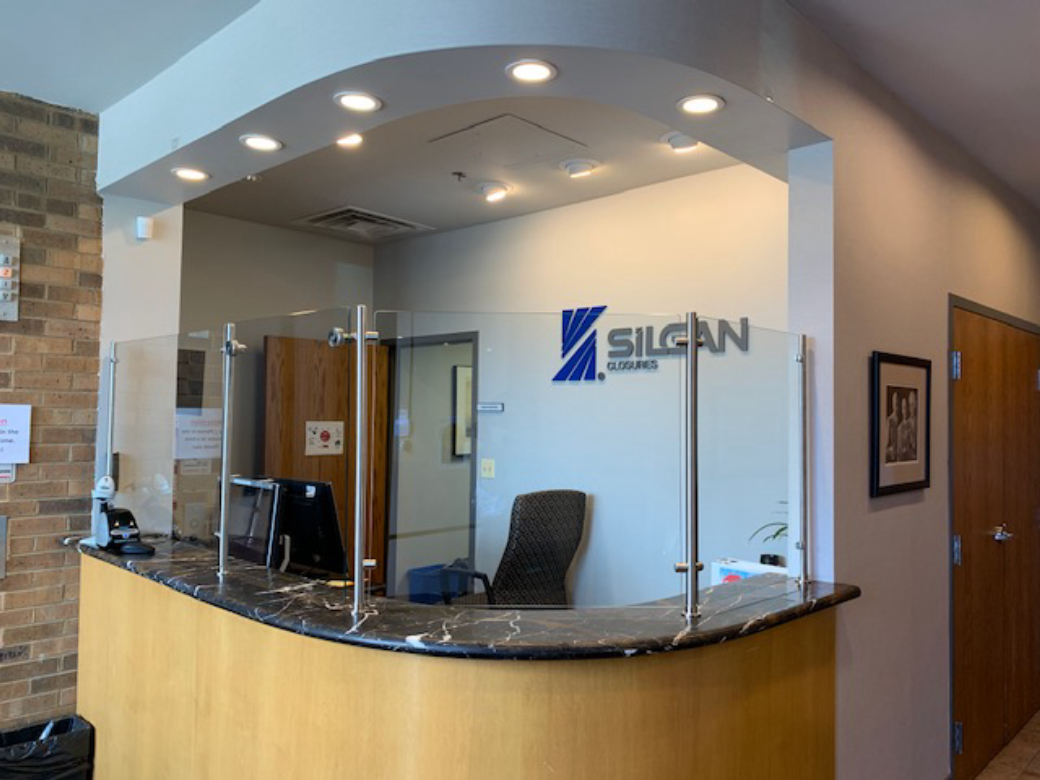 Glasshopper Schor Glass Image