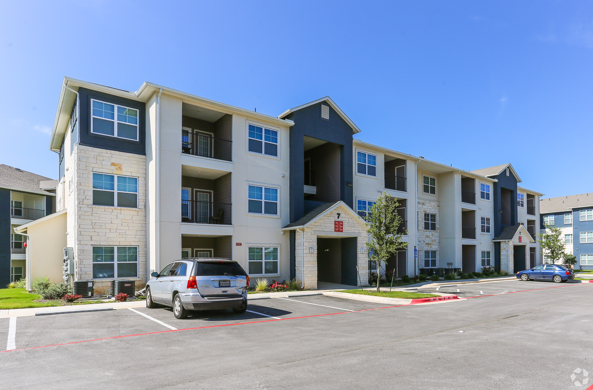 Tuckaway Apartment Homes - Cedar Park, TX