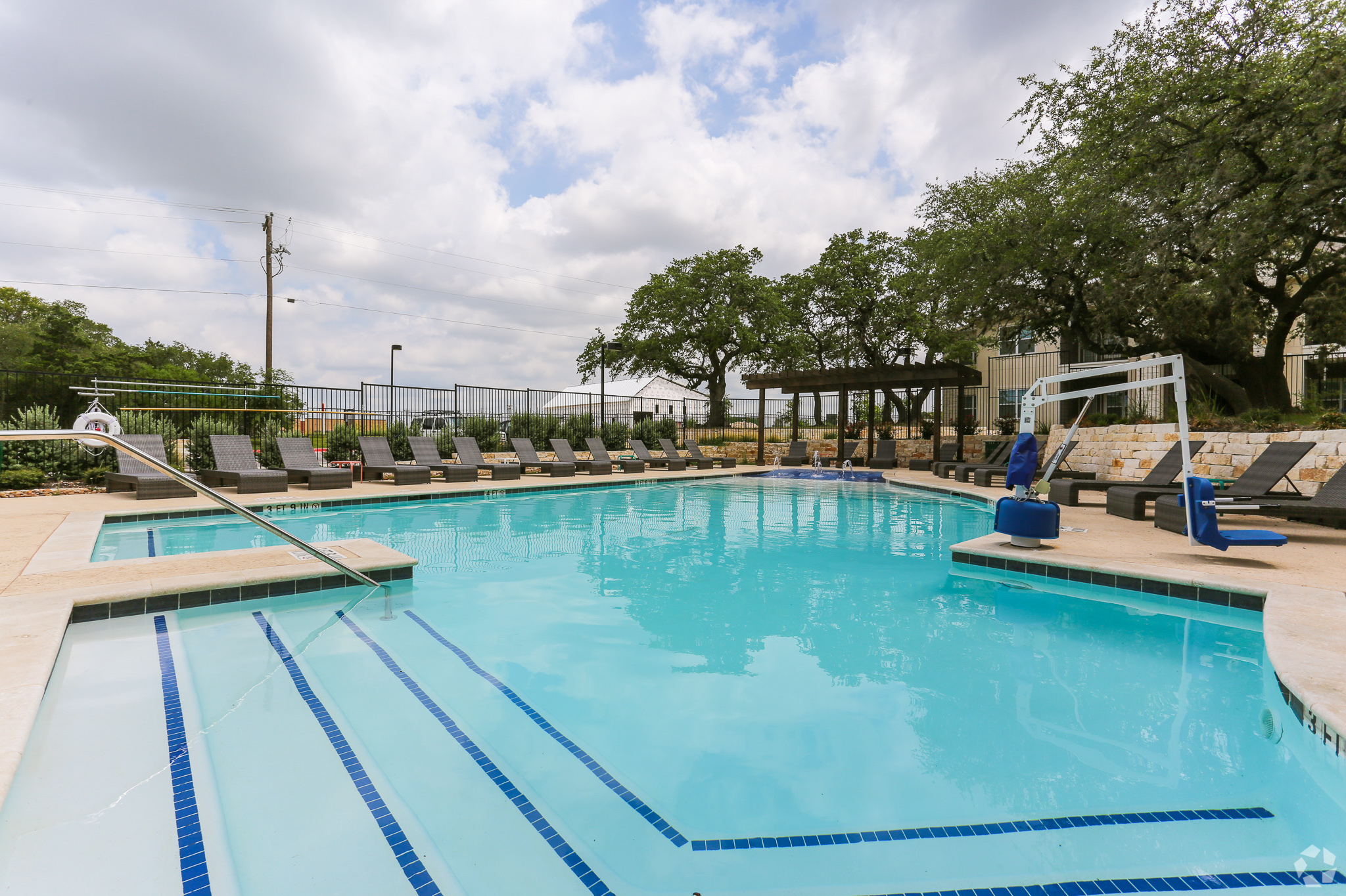 Tuckaway Apartment Homes - Cedar Park, TX