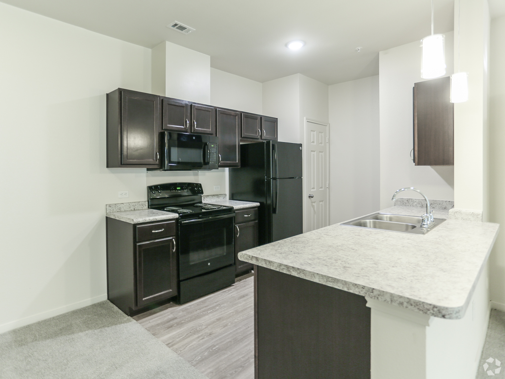 Tuckaway Apartment Homes - Cedar Park, TX