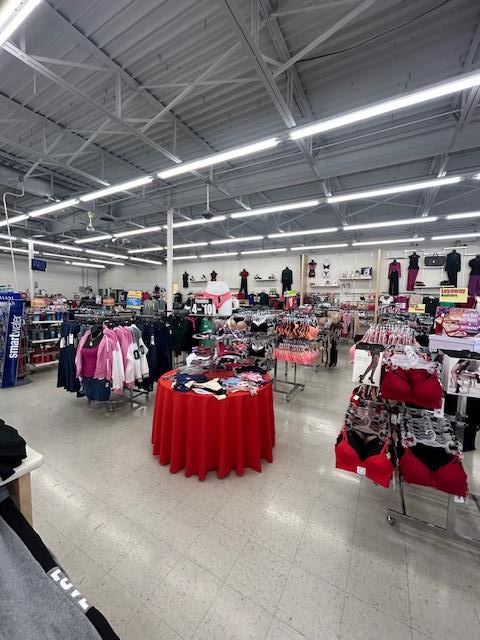 Melrose Family Fashions Image