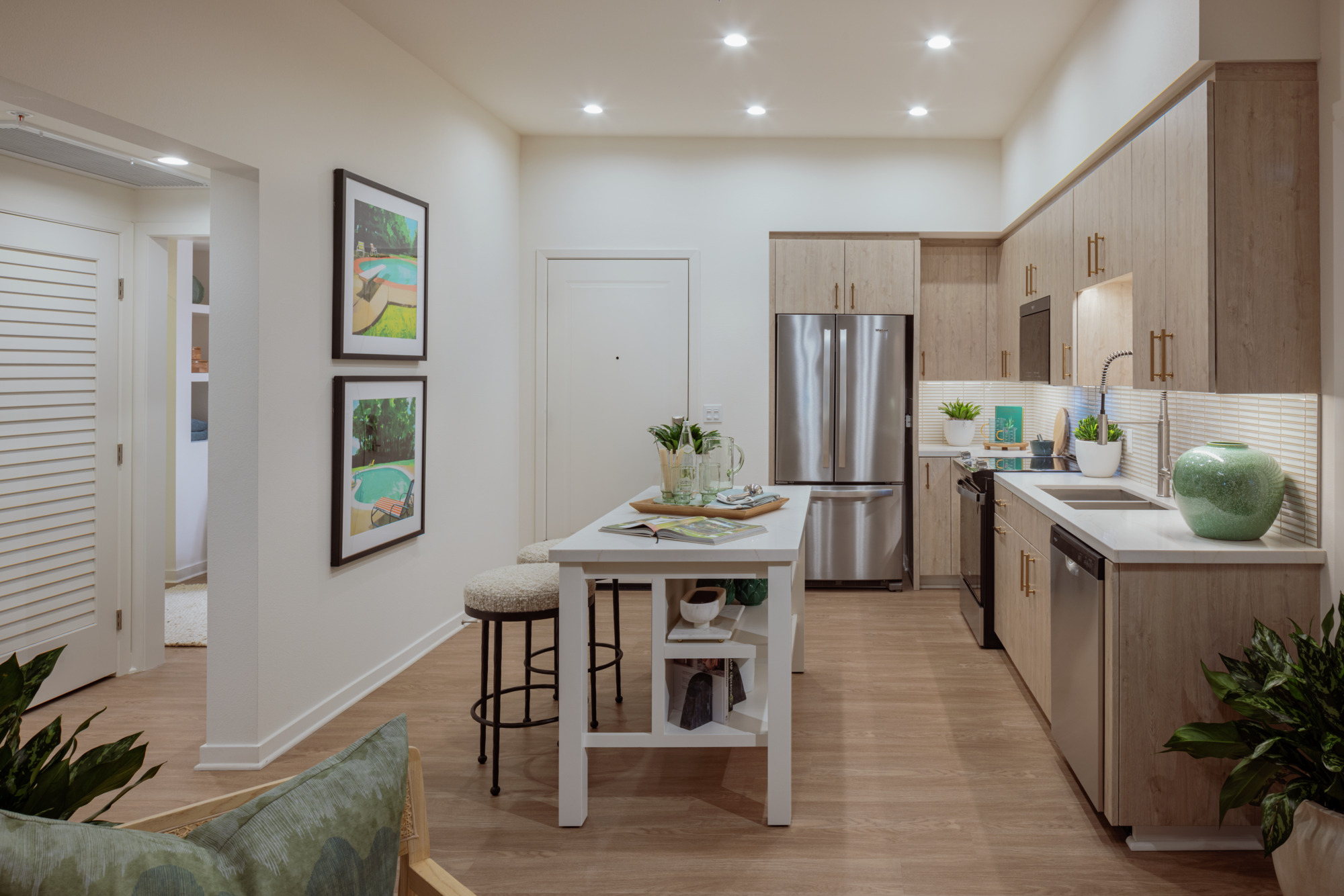 Colonnade at The Market Place Image