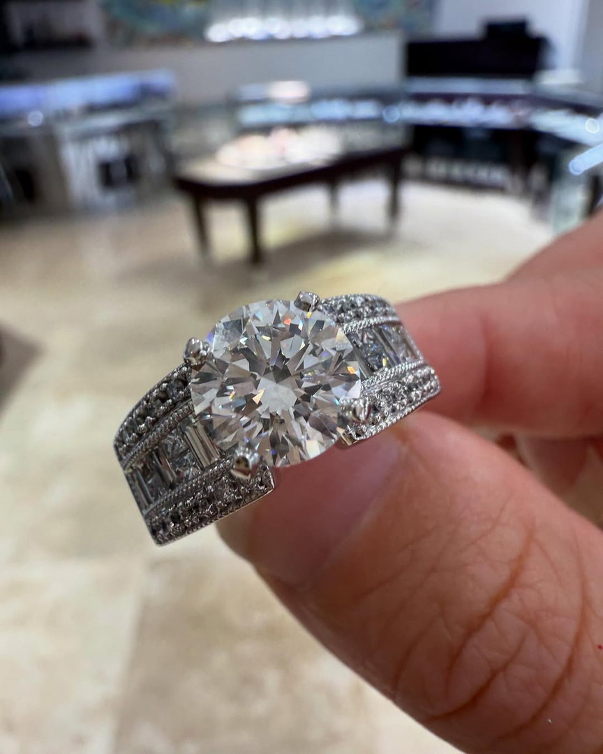 Blue Water Jewelers Image