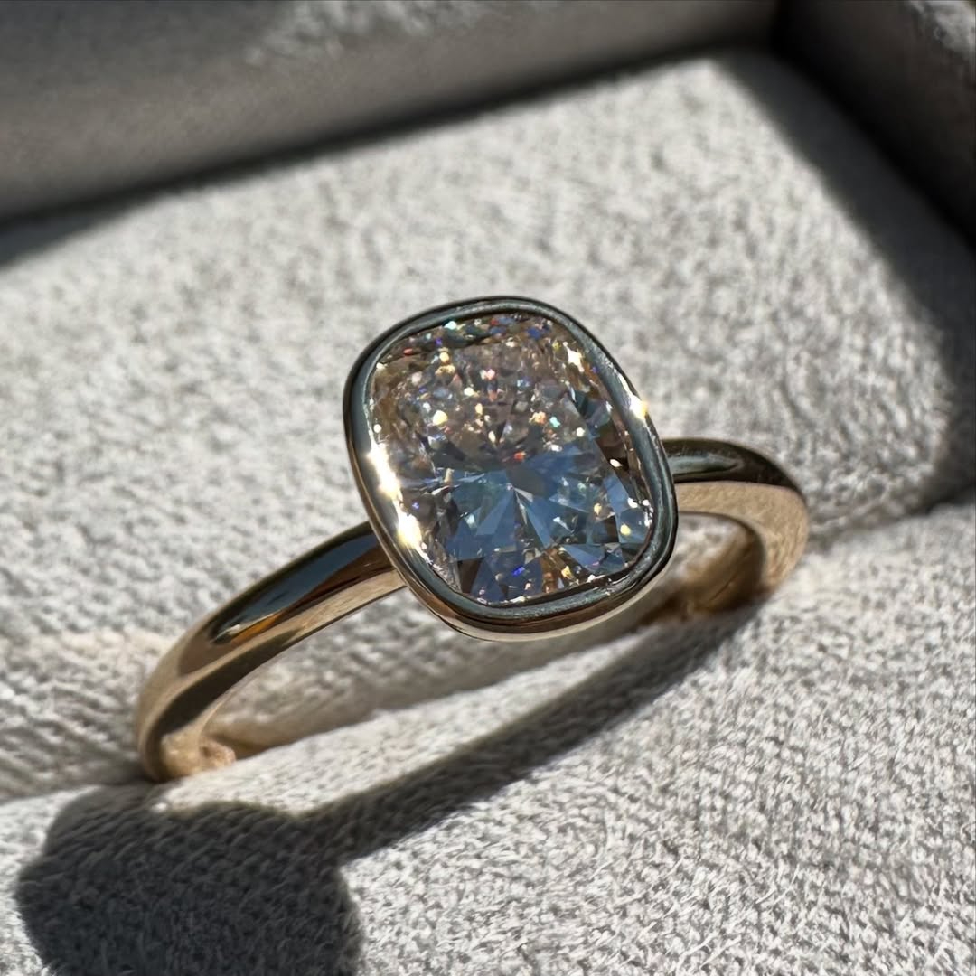 Blue Water Jewelers Image