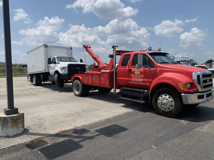 Murphy's 24-Hr Wrecker Service, LLC Image