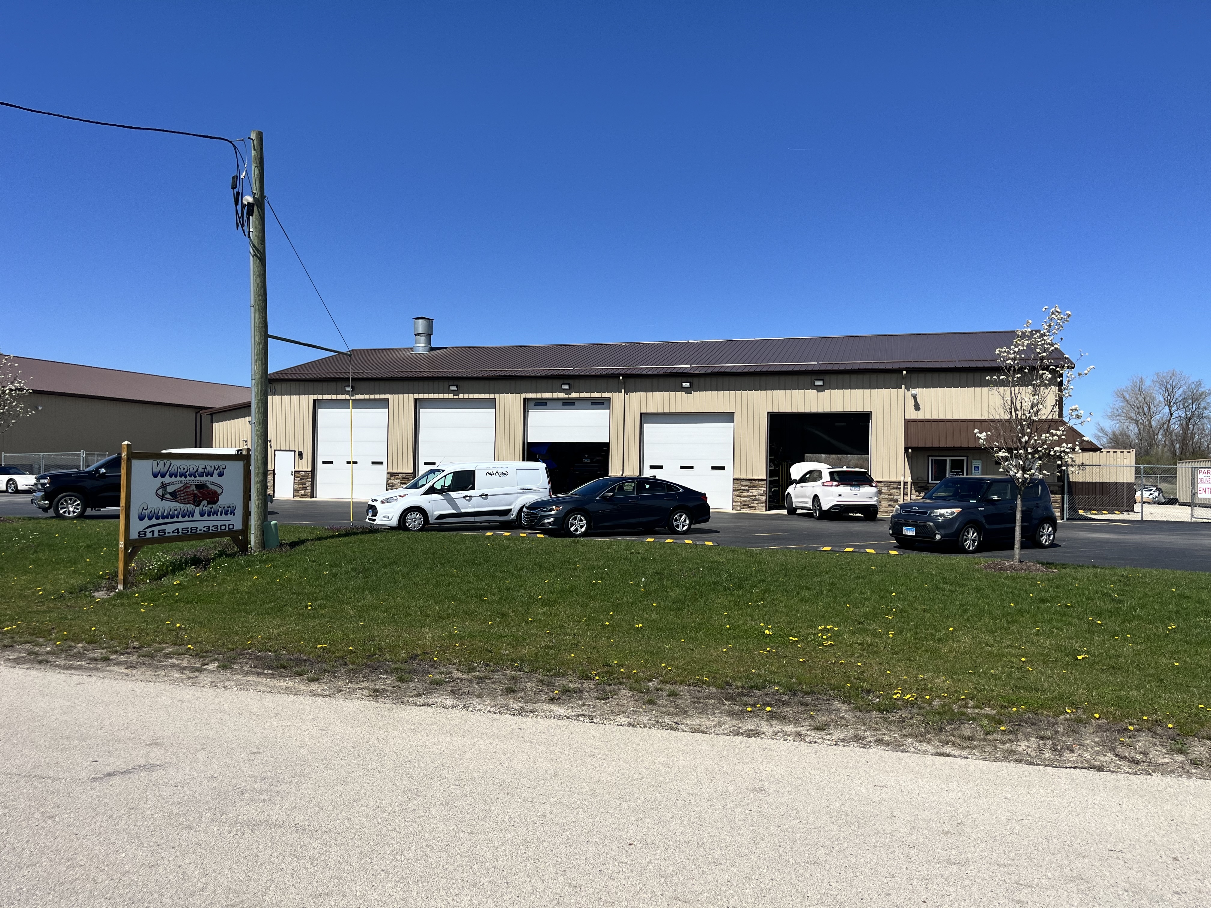 Warren's Collision Center - Braidwood, IL