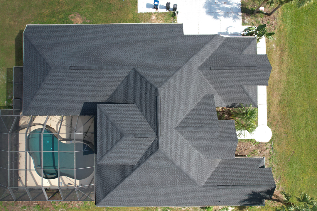 Pro Roofing Services Image