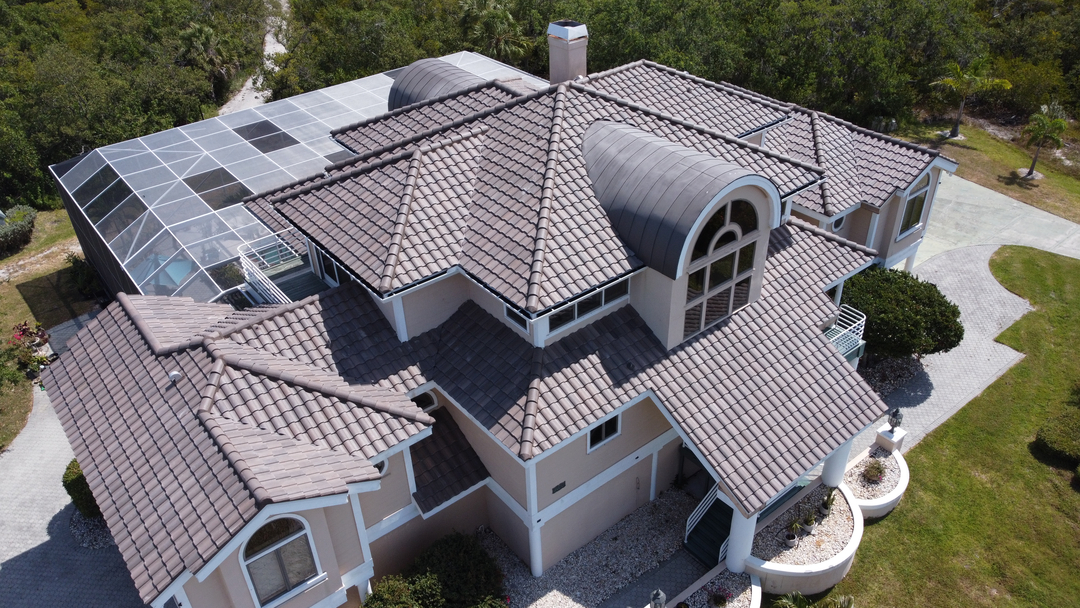 Pro Roofing Services Image