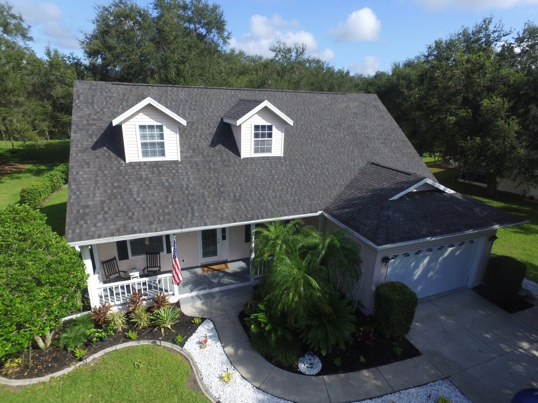 Pro Roofing Services Image