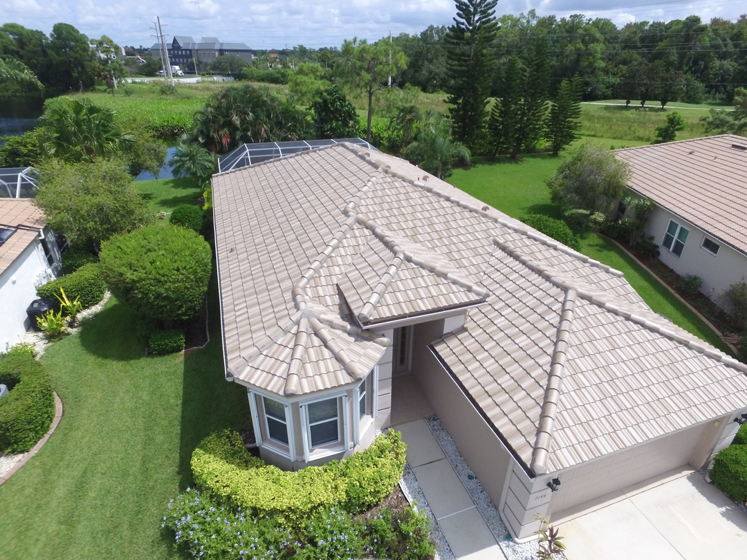 Pro Roofing Services Image