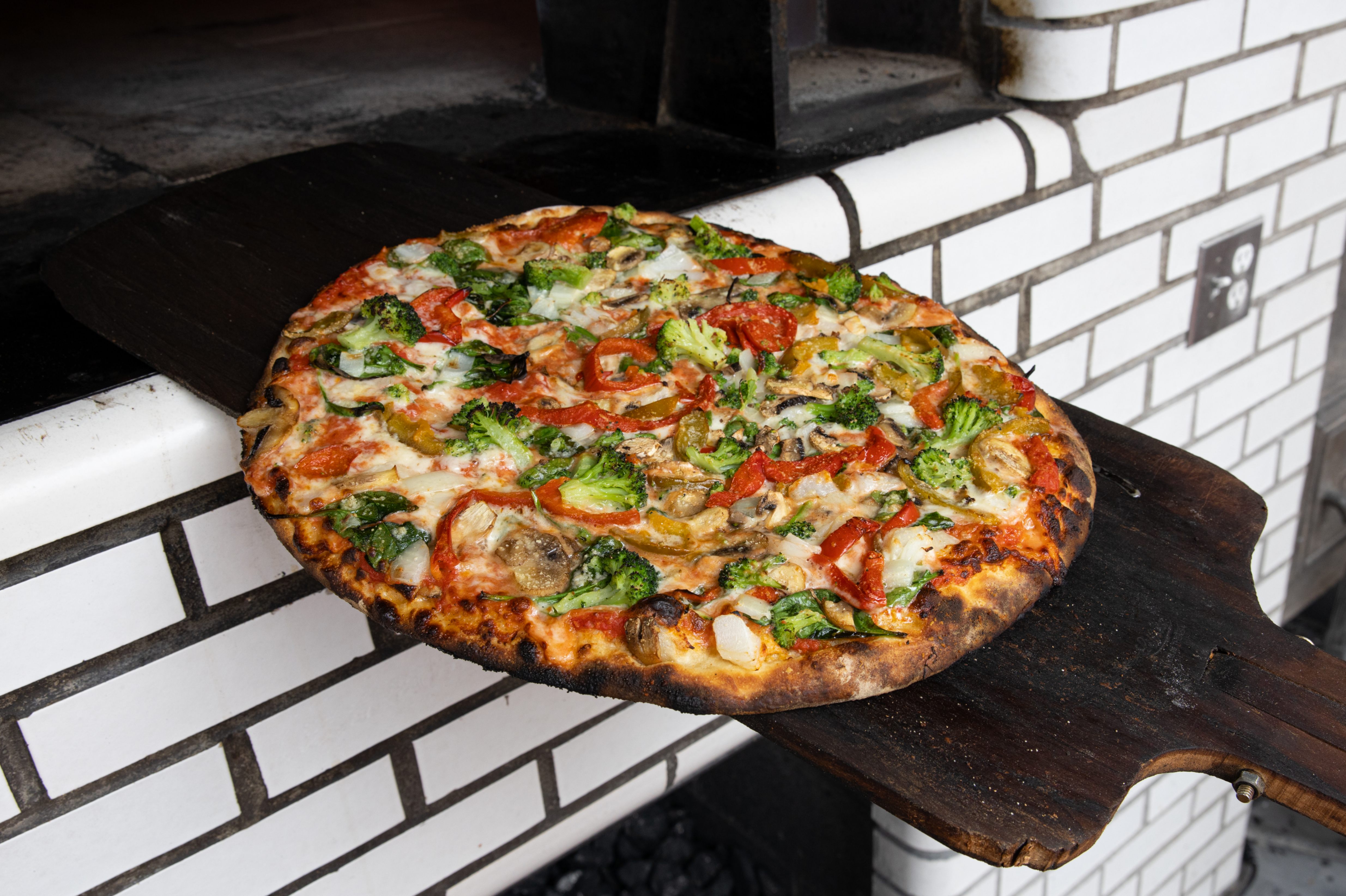 Frank Pepe Pizzeria Napoletana Image