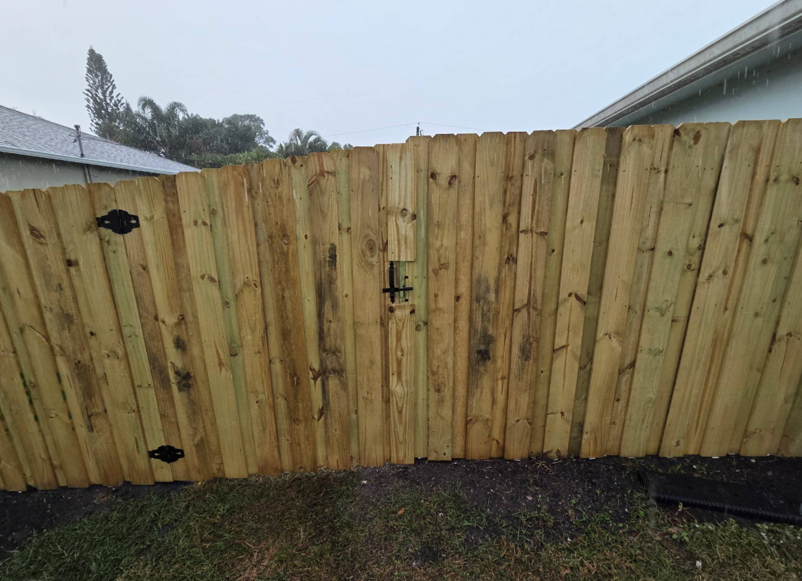 Professional Installation Fencing LLC Image