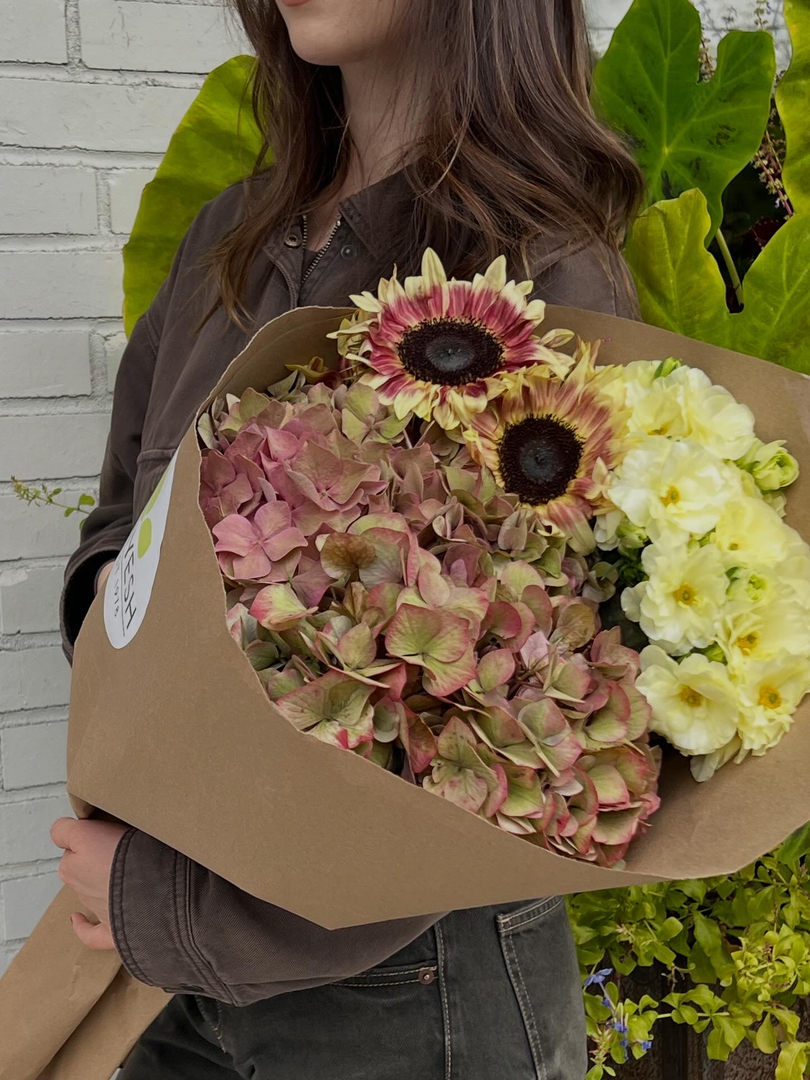 William Paul Floral Design Image