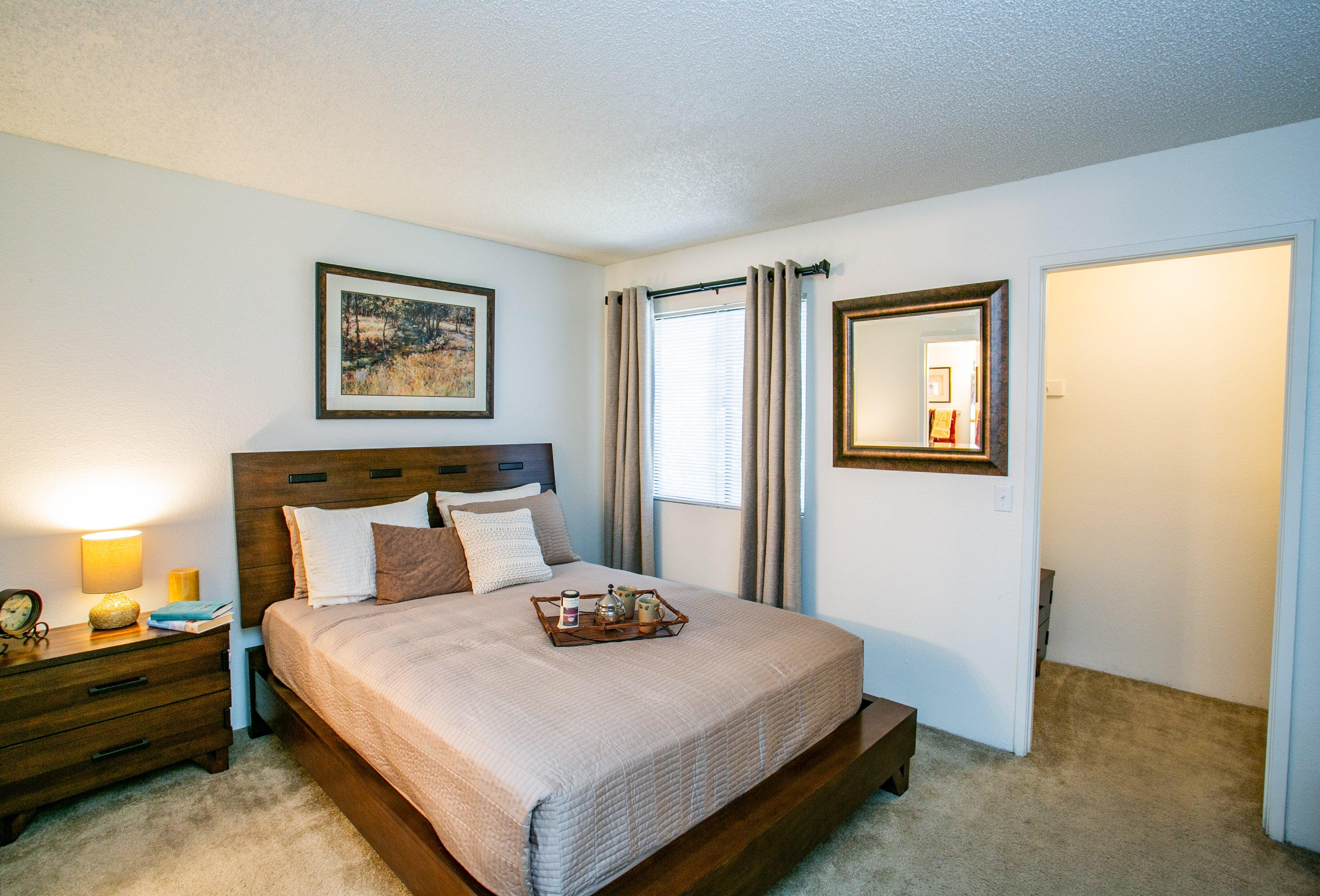 Towne Square Apartment Homes - Chandler, AZ