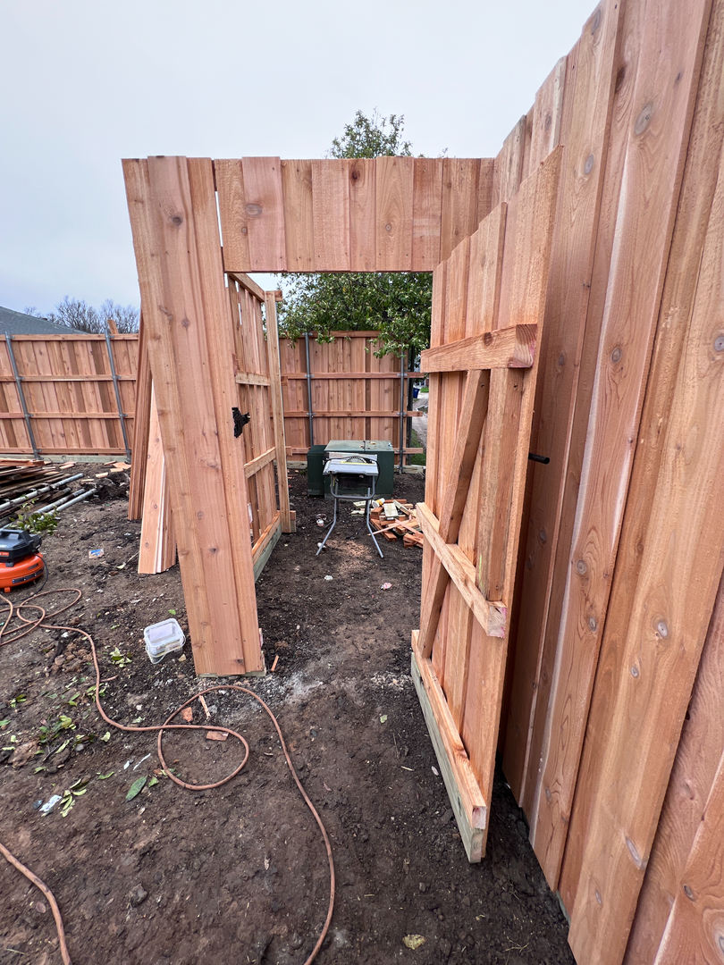 Fence Makeovers Image