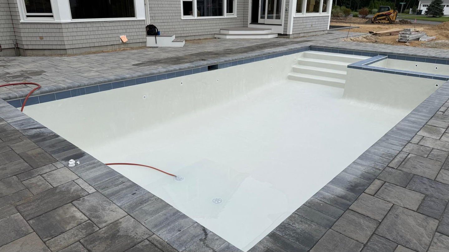Plastering Pools Logo