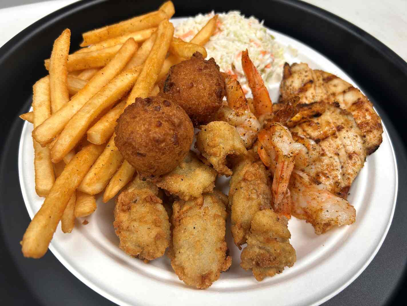 Scooter's Fish House Image