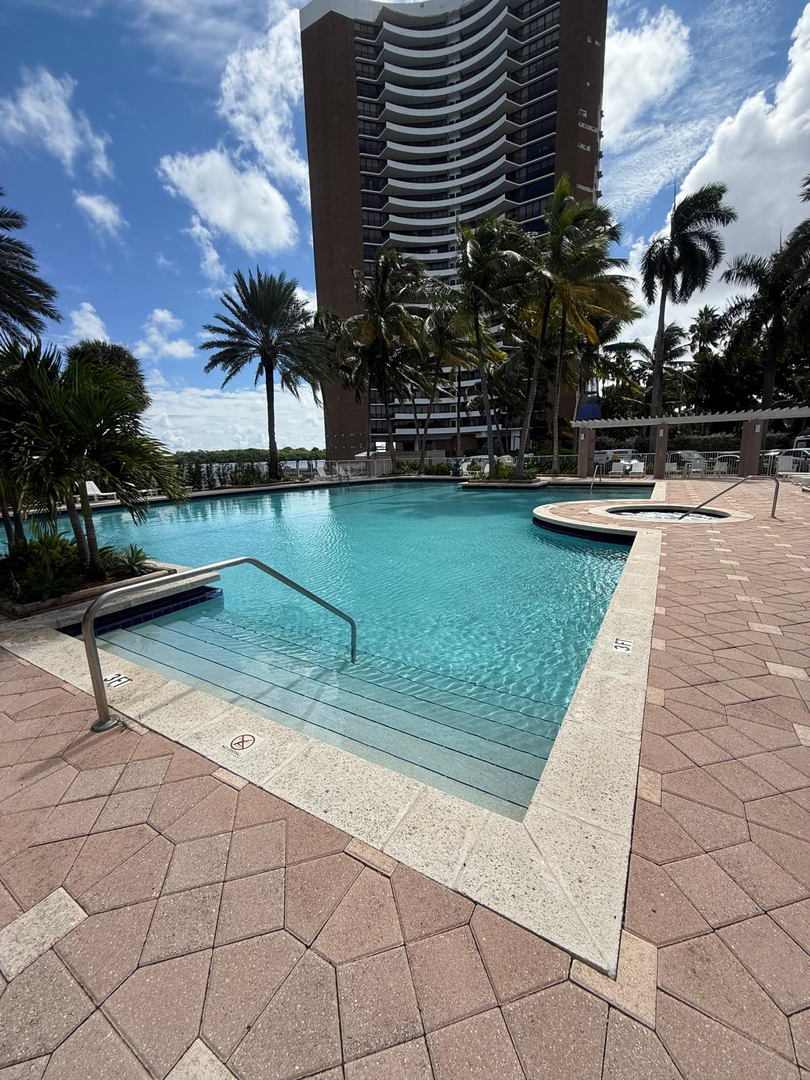 Perfect Day Pools Image