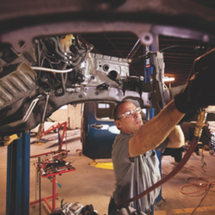 Caliber Collision - Sevierville, TN