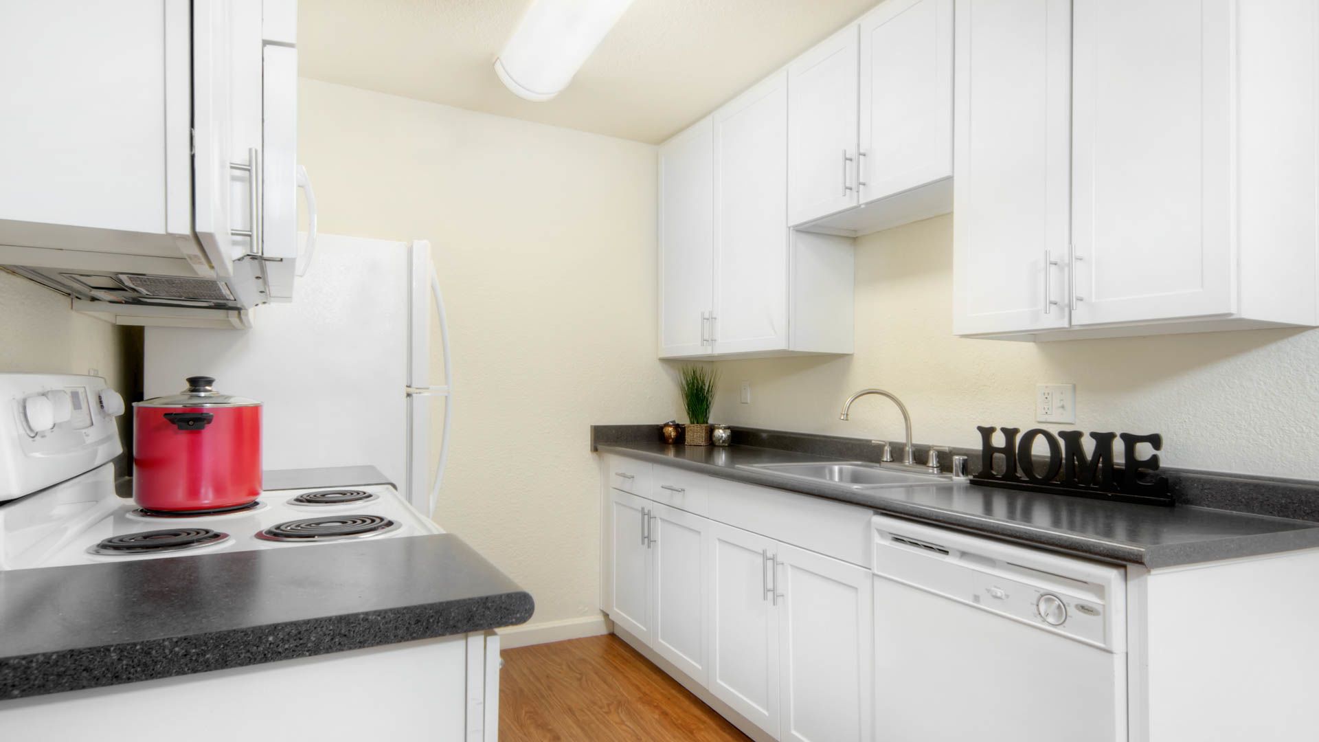 Woodleaf Apartments - Campbell, CA