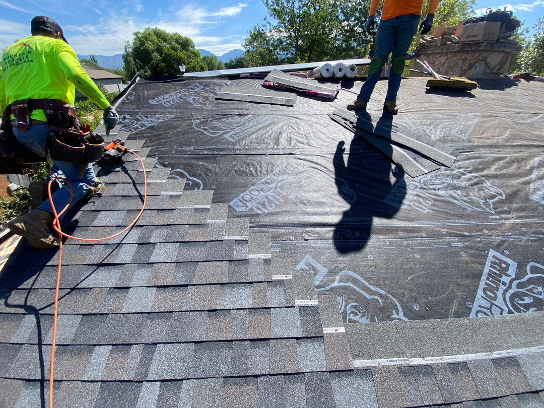 Novus Roofing and Exteriors Logo