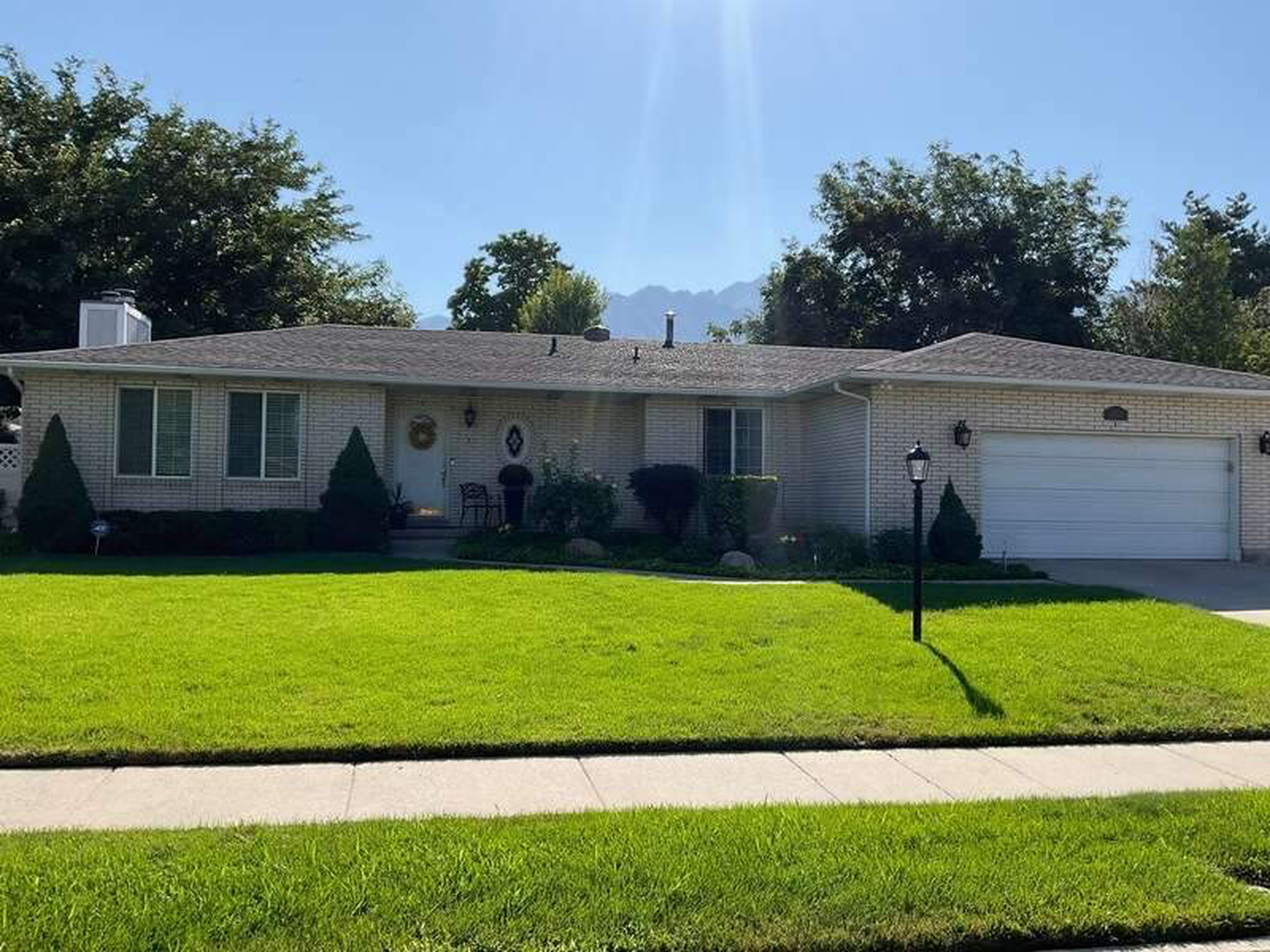 Novus Roofing and Exteriors Image