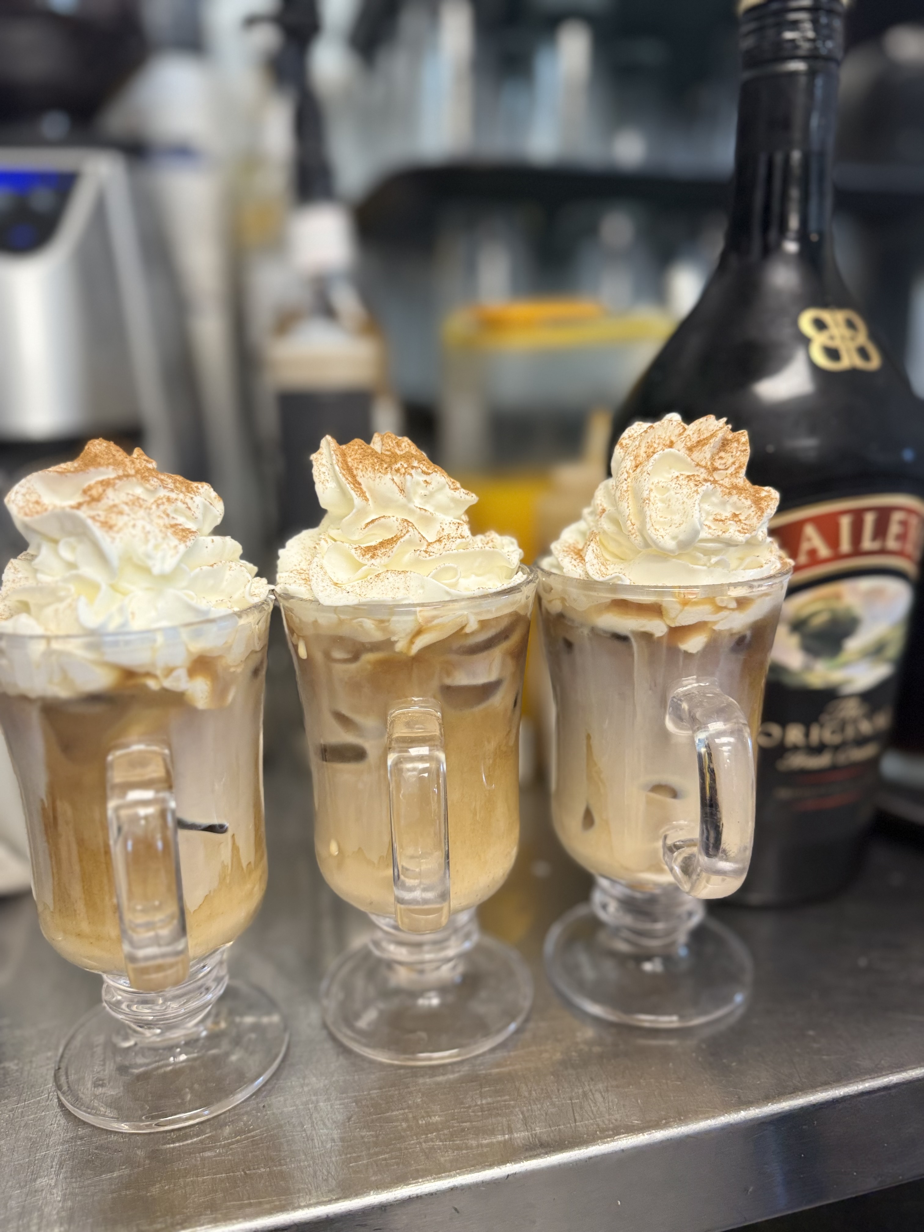 Leo's Brunch House Logo