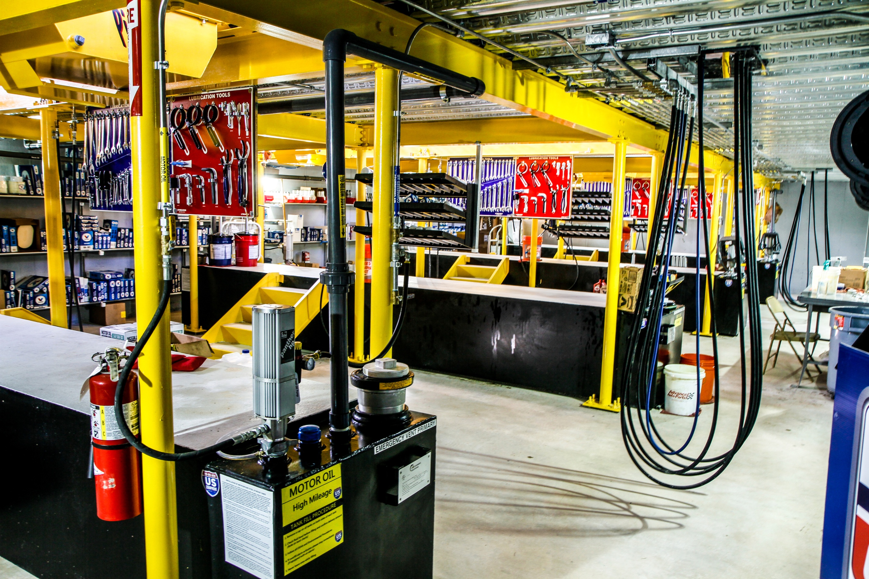 Express Oil Change & Tire Engineers - Johnson City, TN