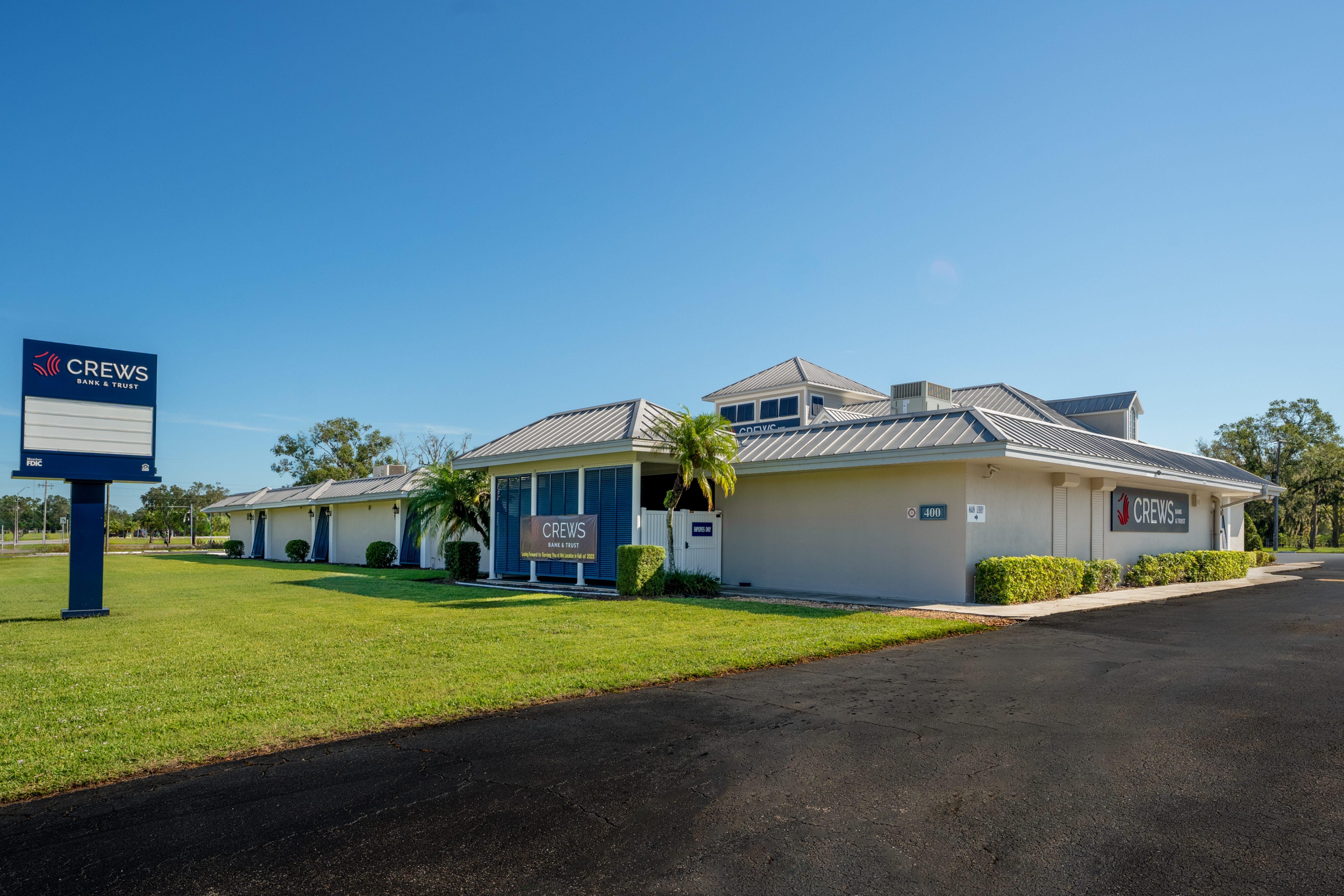 Crews Bank & Trust Image