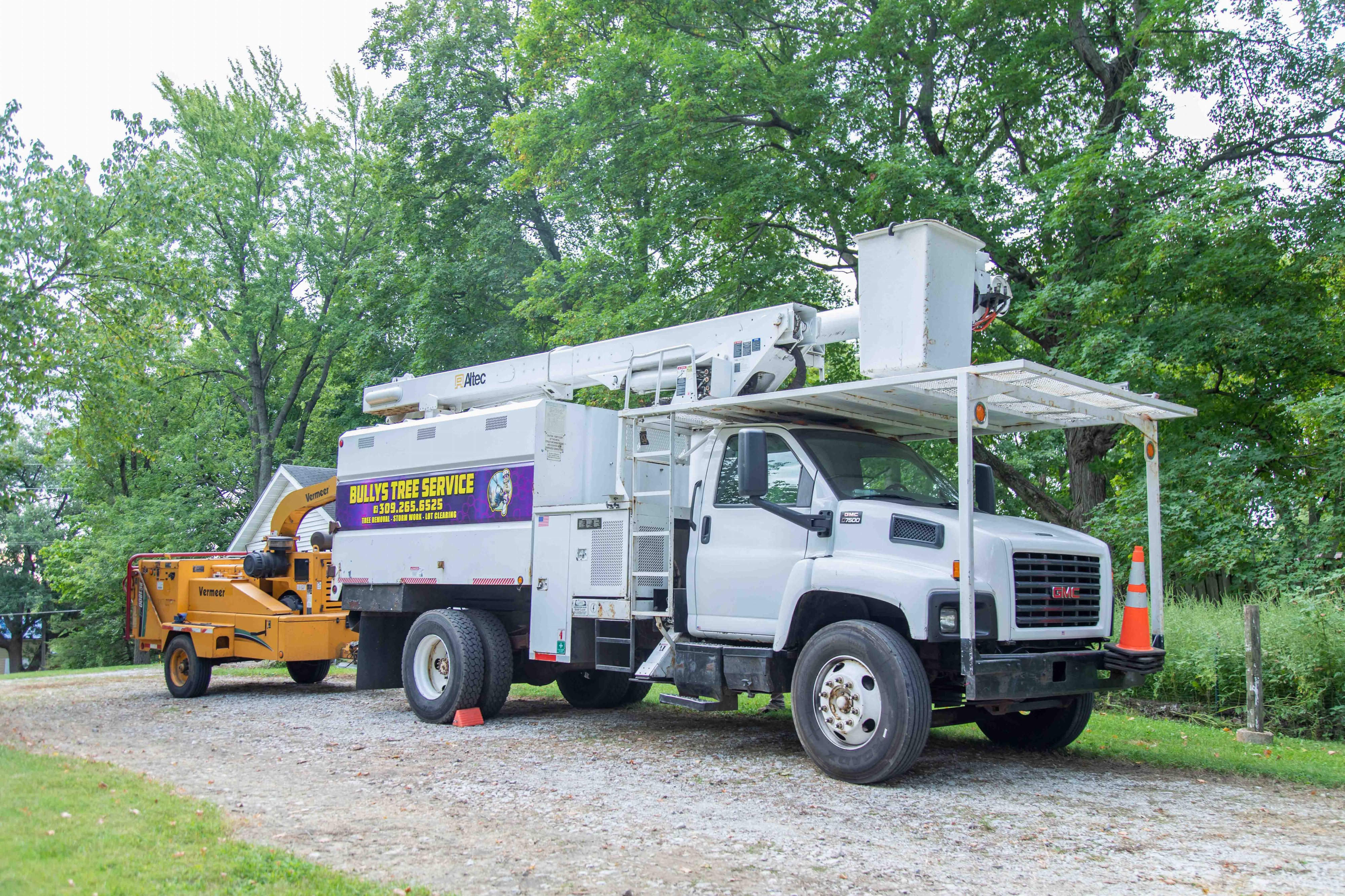 Bullys Tree Service - Washington, IL