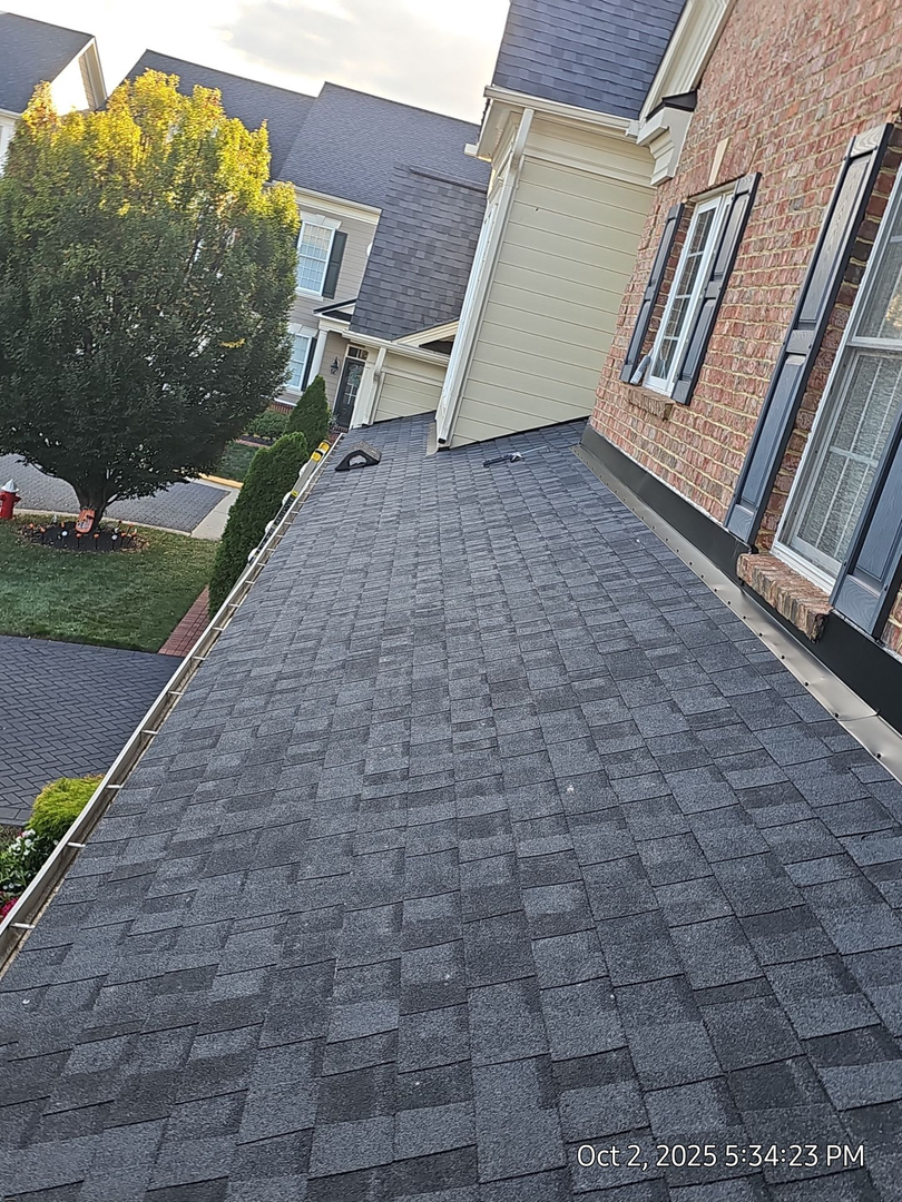 Loudoun Roofing Image