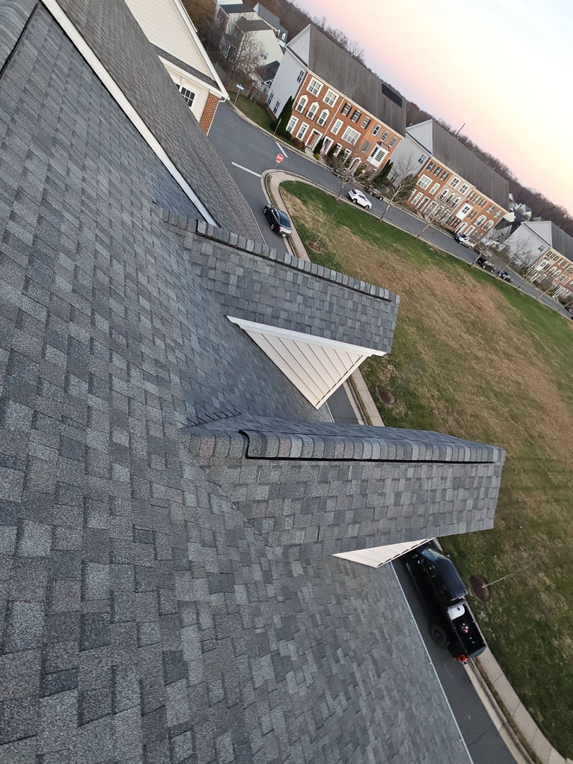 Loudoun Roofing Image
