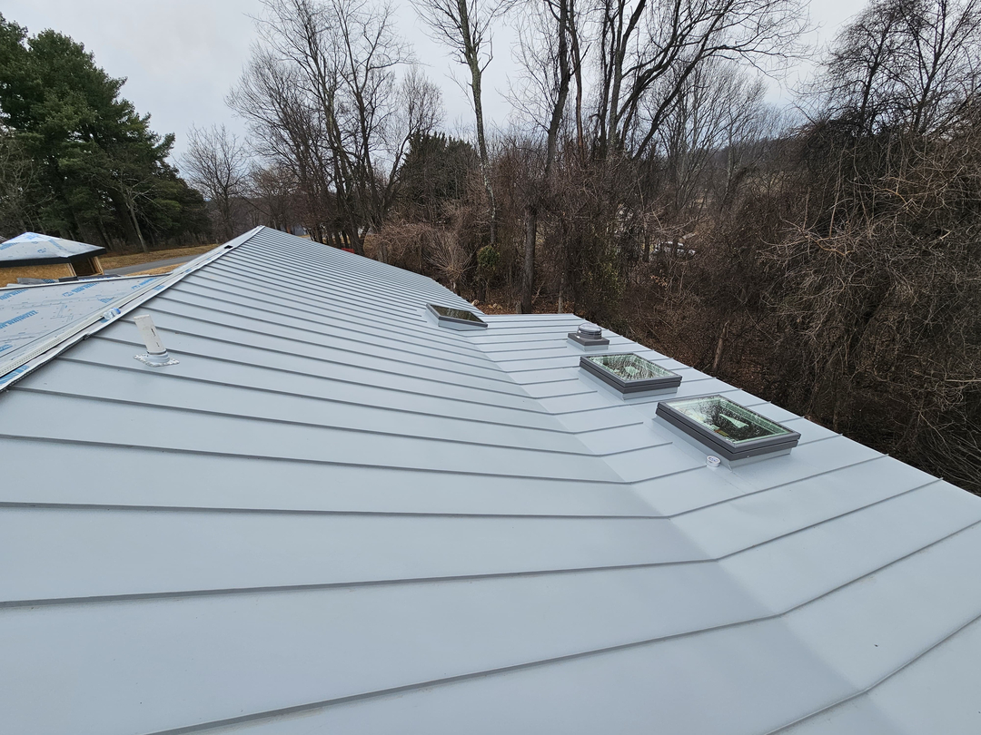 Loudoun Roofing Image