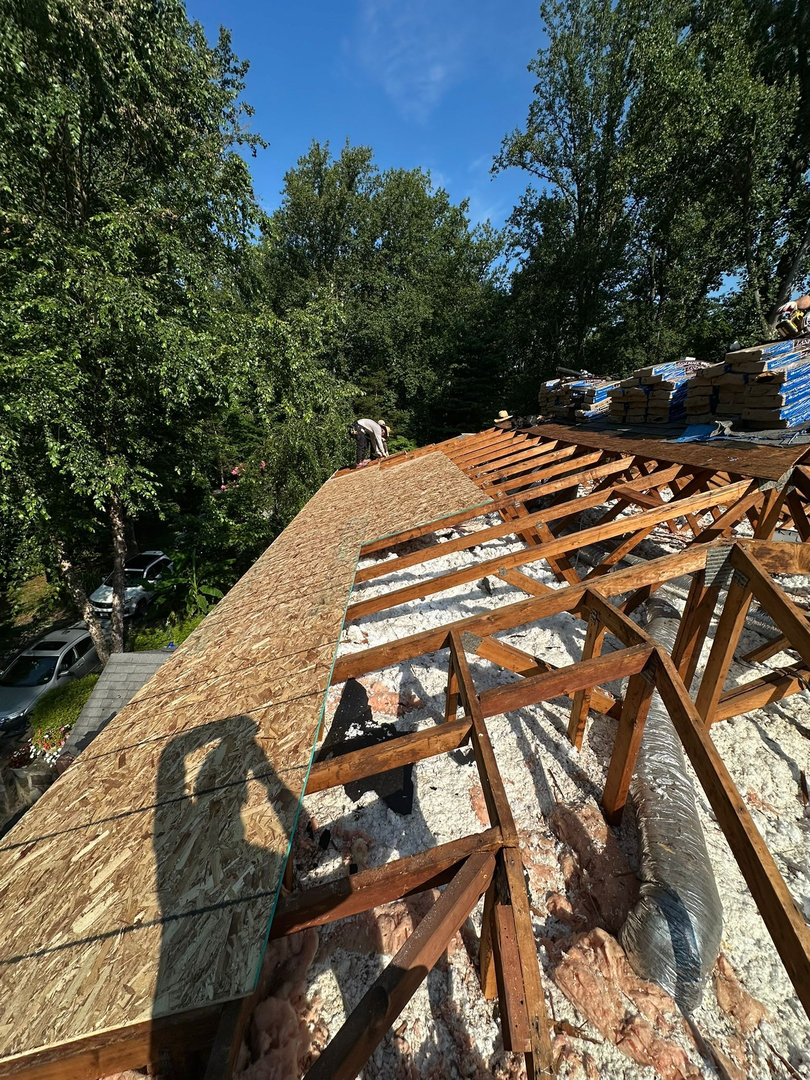 Loudoun Roofing Logo