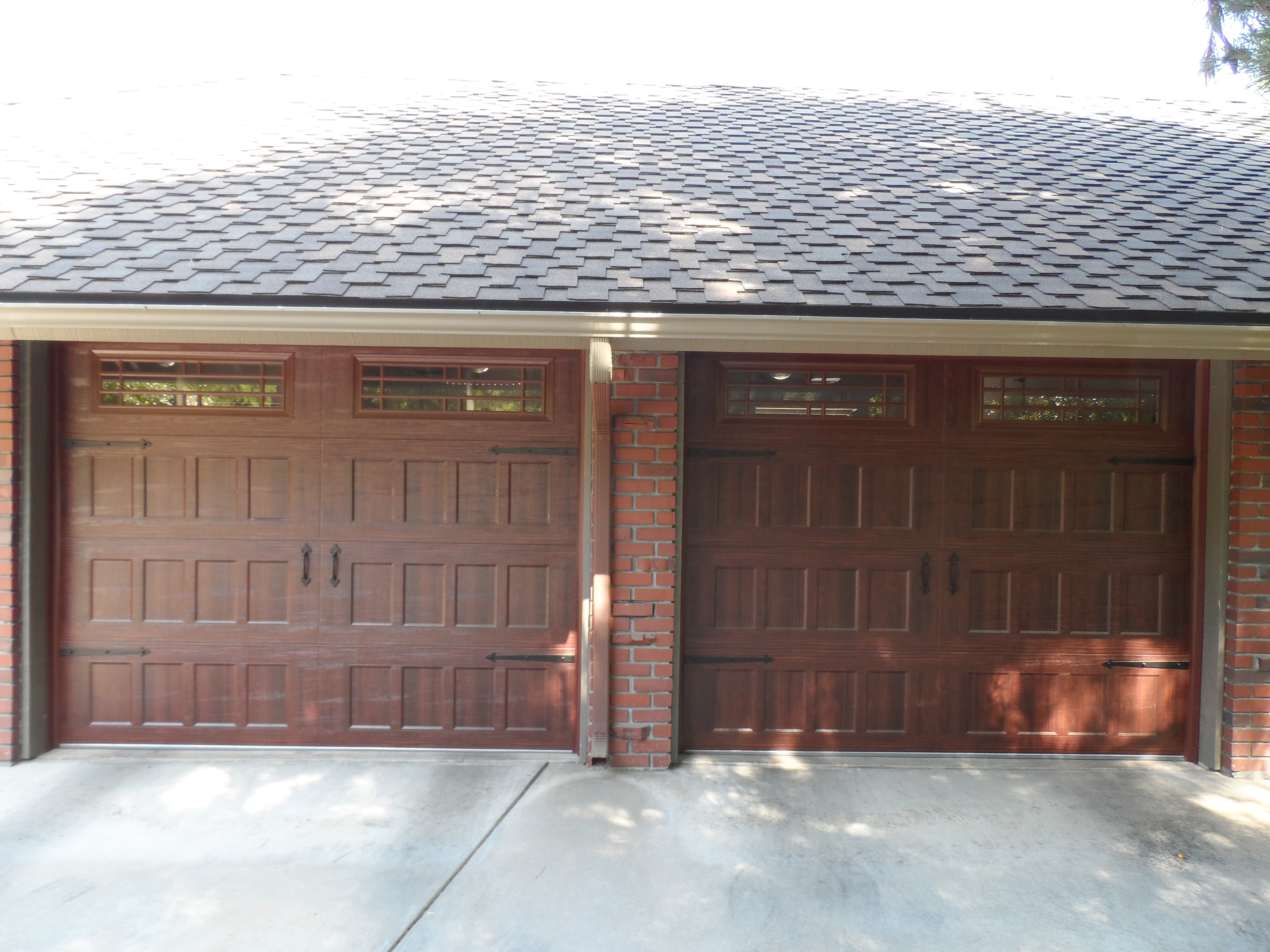 Mike's Garage Door Co Image