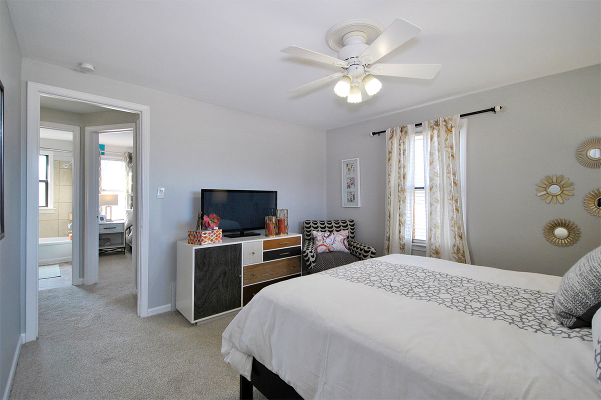 Village Green Townhomes of Oak Park - Oak Park, MI