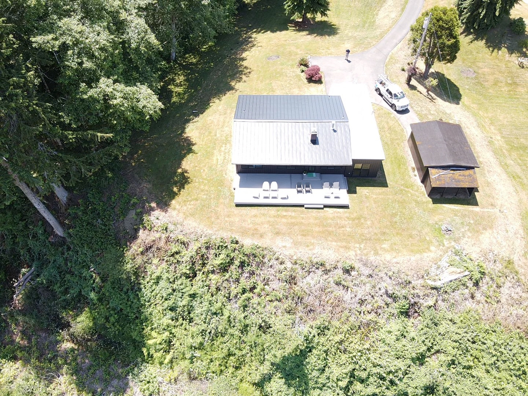 Raindrop Roofing NW LLC Image