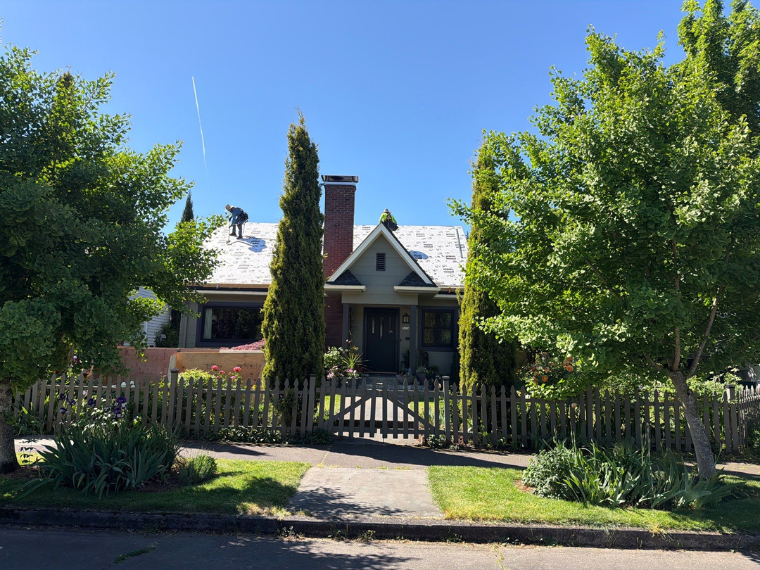 Raindrop Roofing Northwest Image