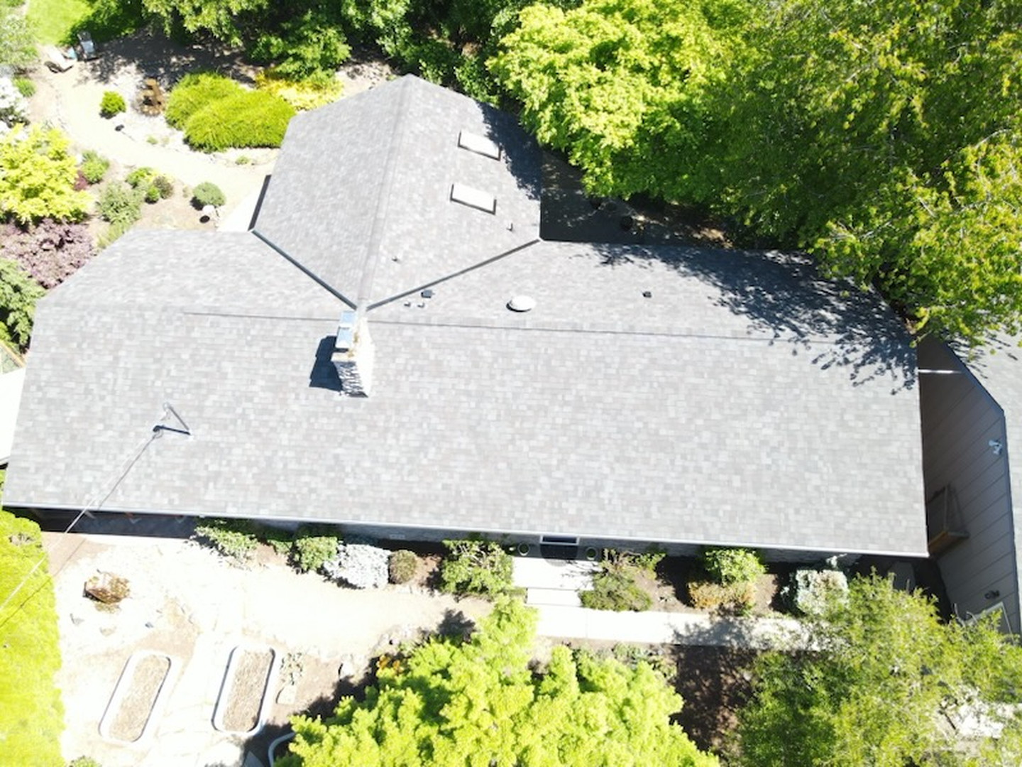 Raindrop Roofing Northwest Image